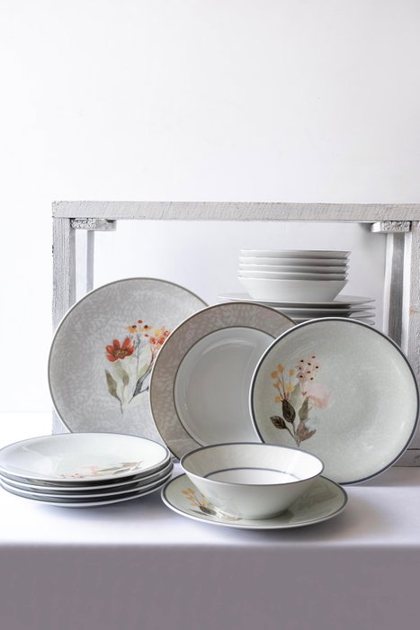 Hermia Juego de vajilla de porcelana de 24 piezas Multicolor